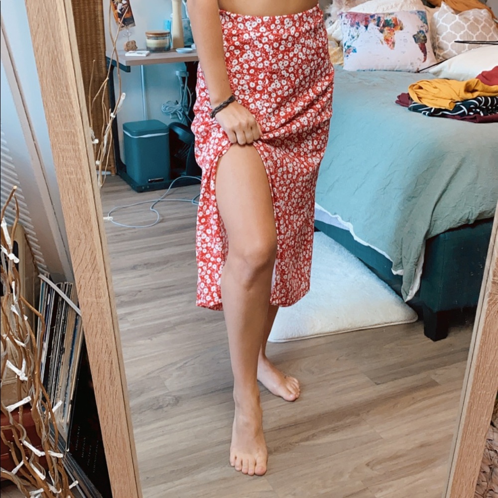 Long floral skirt with slit